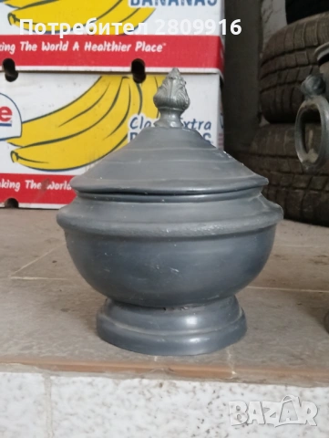 Цинкова урна-2бр., снимка 2 - Антикварни и старинни предмети - 53367835