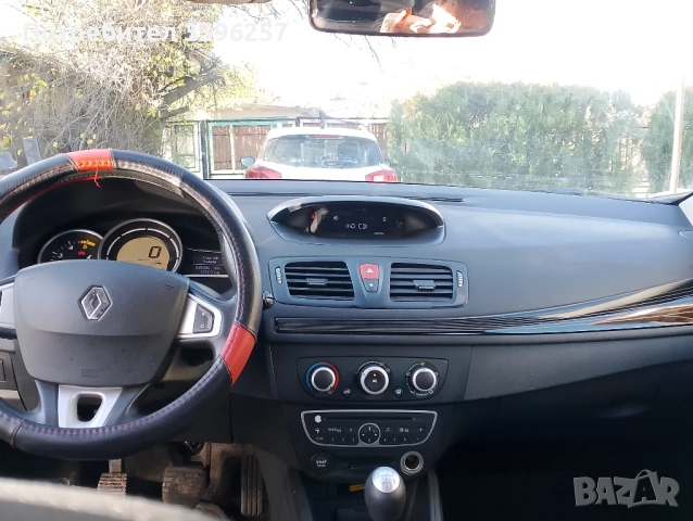 Продава Рено Меган 1.5 dci 110k.2011г.Италия Регистрирана., снимка 5 - Части - 52401229