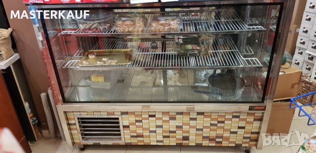 Сладкарска хладилна витрина