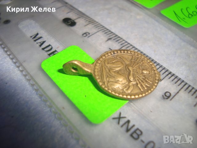 СТАР РЯДЪК МИНИАТЮРЕН ДВУСТРАНЕН КАТОЛИЧЕСКИ МЕДАЛЬОН 17269