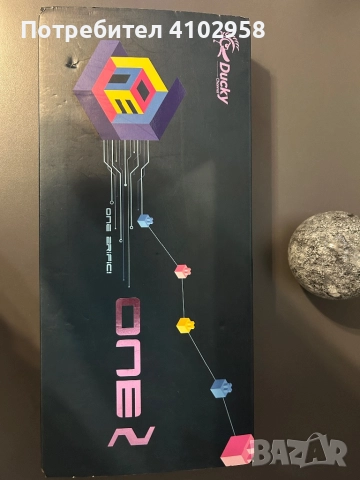 Механична клавиатура Ducky one, снимка 4 - Клавиатури и мишки - 52563297