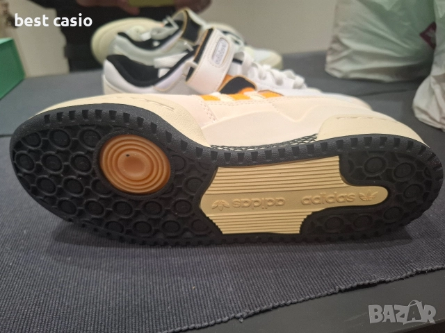 Продавам нов оригинален дамски Адидас., снимка 5 - Маратонки - 52946043