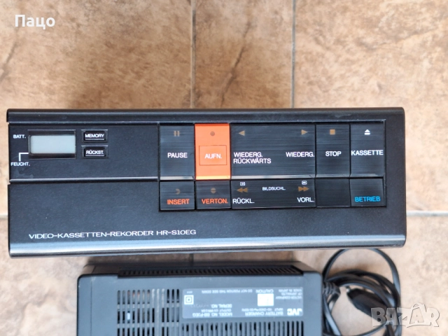 JVC Video recorder HR-S10, снимка 17 - Плейъри, домашно кино, прожектори - 52970031