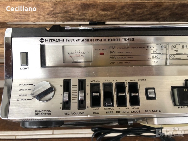 Радиокасетофон HITACHI TRK-8180Е, снимка 11 - Радиокасетофони, транзистори - 53514534