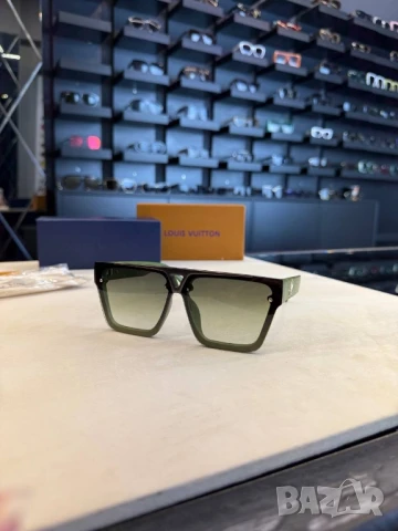 очила с черен обикновен калъф и ув защита louis vuitton , снимка 16 - Слънчеви и диоптрични очила - 50842453