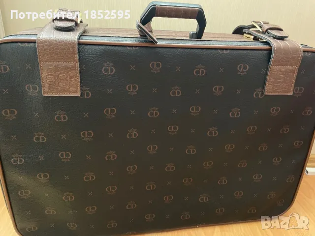 Оригинален Vintage куфар на Christian Dior, снимка 3 - Куфари - 48742787