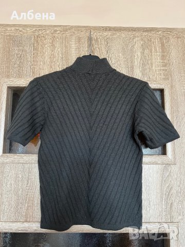 Вълнен топ с къс ръкав и поло Armani, снимка 2 - Блузи с дълъг ръкав и пуловери - 44131157