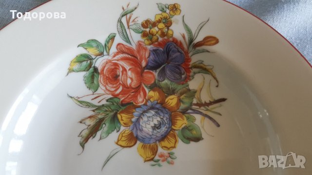 Порцеланови чинии- 2 броя, снимка 5 - Чинии - 33499789