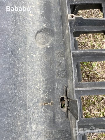 Пежо 407 кори под чистачки и радиаторите, снимка 3 - Части - 42963561