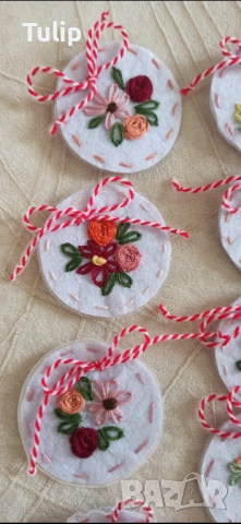 Ръчно изработени мартеници, снимка 3 - Ръчно изработени сувенири - 53011705