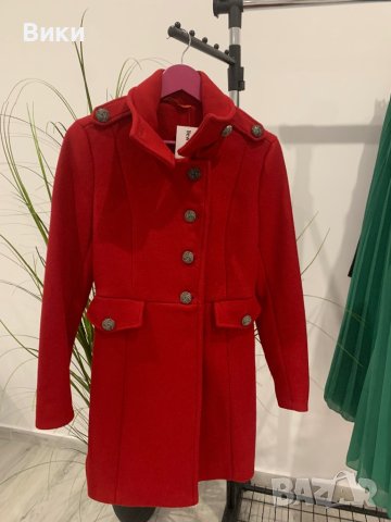 Червено палто, снимка 9 - Палта, манта - 43500914