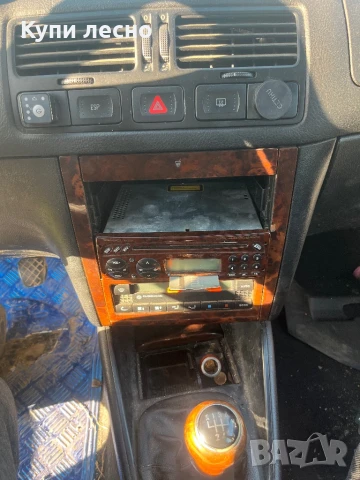 Vw Bora бора 2,3 , снимка 9 - Автомобили и джипове - 51184284