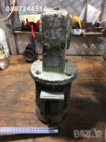 редуктор с електродвигател, снимка 2 - Електродвигатели - 28694627