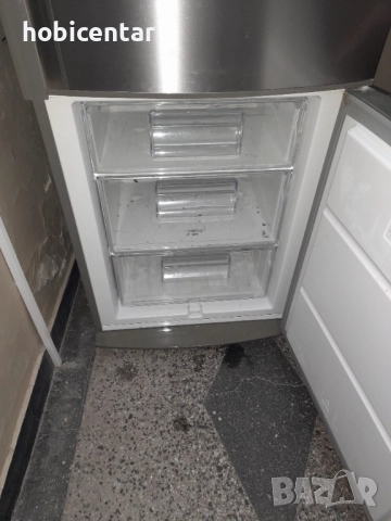 Хладилник с фризер Електролукс, снимка 3 - Хладилници - 52755782