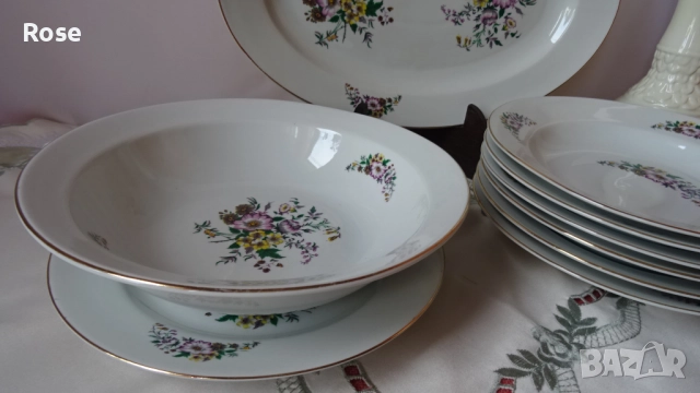 Порцелан на „Китка“ с декор полски цветя със златен кант., снимка 3 - Чинии - 51646521