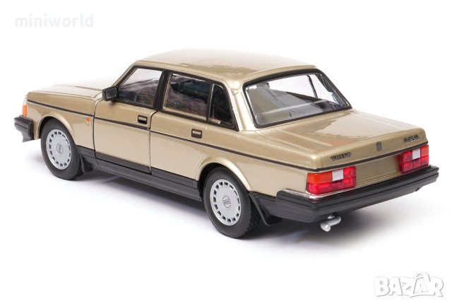 Volvo 240 GL - мащаб 1:24 на Welly моделът е нов в кутия, снимка 5 - Колекции - 43515116