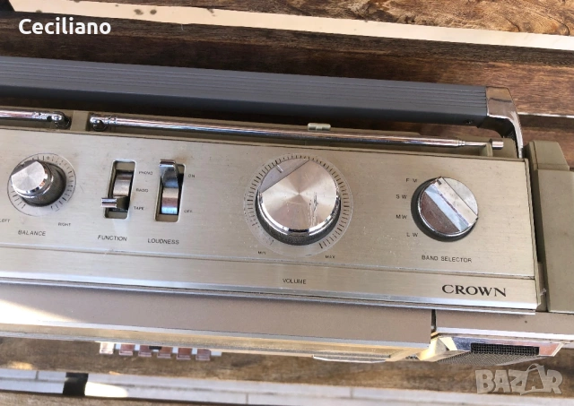 Радиокасетофон Crown CSC-950L, снимка 9 - Радиокасетофони, транзистори - 53114170