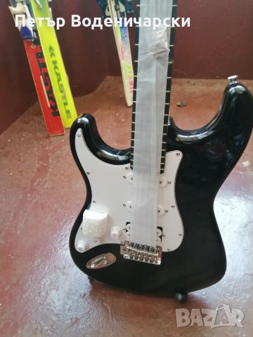 Нова електрическа китара Donner. 
Нов внос. Може да се плати с Револют Revolut., снимка 2 - Китари - 40643661
