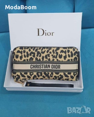 ✨Christian Dior различни цветове уникални дамски портмонета с кутия✨, снимка 4 - Портфейли, портмонета - 43420549
