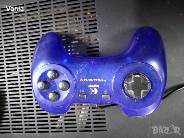 Джойстик Logitech , снимка 2 - Джойстици и геймпадове - 35073998