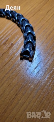 Неръждаема стоманена гривна