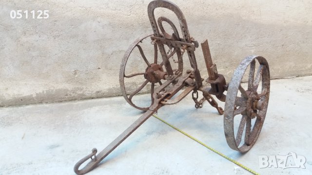 отличен възрожденски колесар, теглич за рало плуг