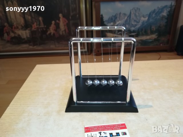 НЮТОН-ЛЮЛКАТА НА НЮТОН 18Х15Х15СМ 0202221157, снимка 2 - Колекции - 35644543