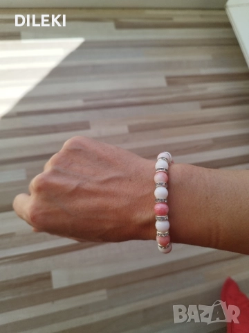 Комплект „Ангелска светлина“ – флуорисцентно ангелче + гривна, снимка 3 - Арт сувенири - 52155170