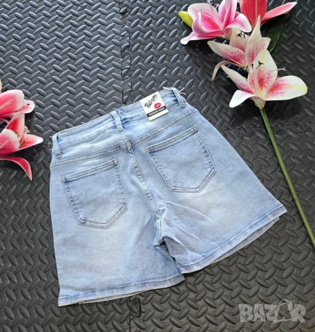 пола панталон , снимка 2 - Къси панталони и бермуди - 51146996