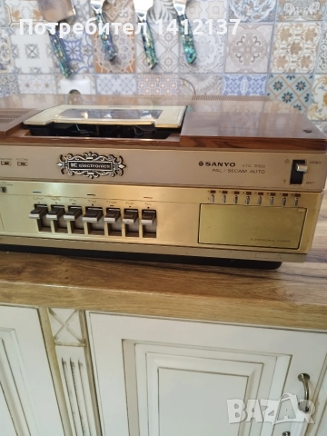 Продавам видеорекордер Sanyo Betamax VTC 9350 M, снимка 5 - Антикварни и старинни предмети - 52938960