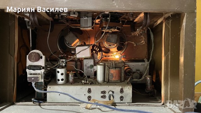 Радио с грамофон Восток 57, снимка 5 - Радиокасетофони, транзистори - 42934414