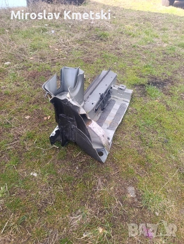 дясно парче колонка и праг Peugeot 208, снимка 3 - Части - 53341925