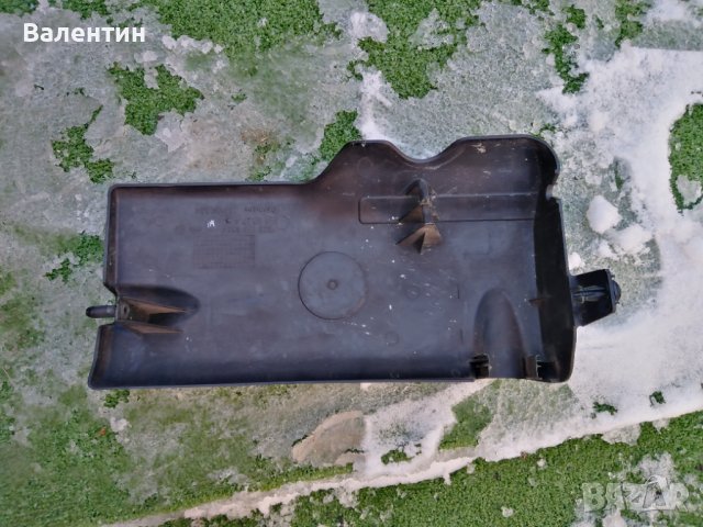 Голф 3 Капак за двигател, снимка 3 - Аксесоари и консумативи - 43911668