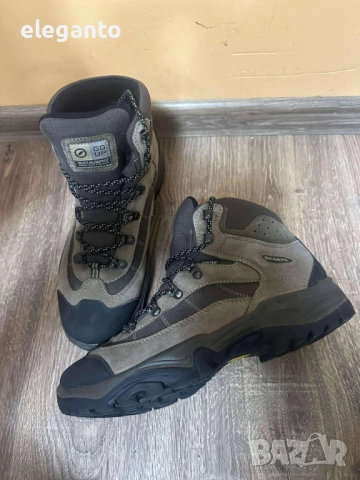 Висок клас мъжки туристически обувки Scarpa Go Up Goretex ,44 размер, снимка 2 - Други - 52551756