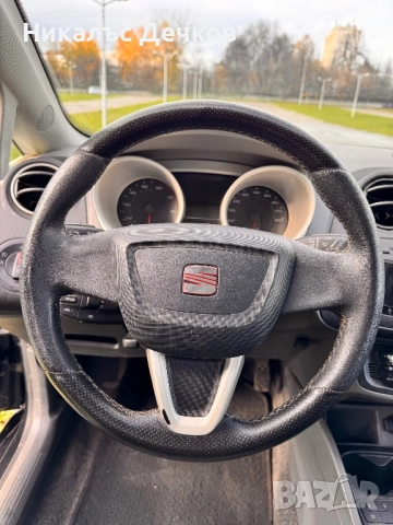 Seat Ibiza 1.4 Газ/Бензин 2012 Комби , снимка 8 - Автомобили и джипове - 52522499