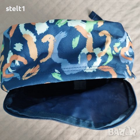 Шарена раница от Avon, снимка 3 - Раници - 38221511