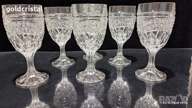 Ретро кристални чаши за вино 