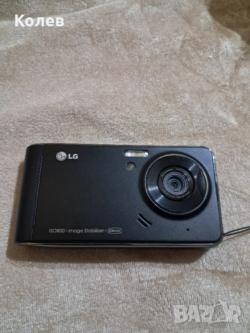 LG 2 в 1 Фотоапарат и телефон 