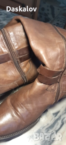 Продавам дамски италиански ботуши естествена кожа!, снимка 5 - Дамски ботуши - 51710172