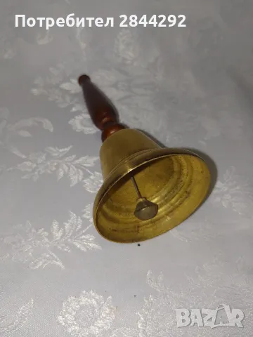 Стара Бронзова Камбана, Звънец  с дървена дръжка, снимка 2 - Декорация за дома - 49784758