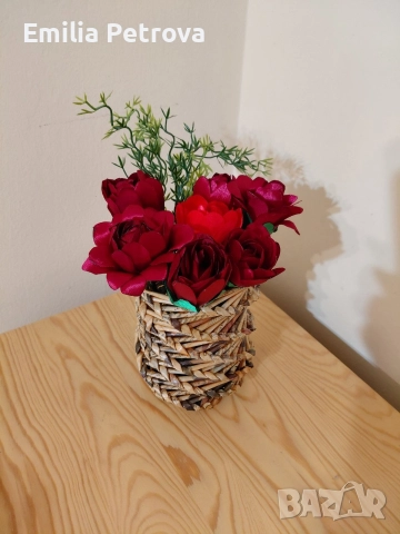 ваза с цветя, снимка 3 - Вази - 52891110