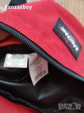 eastpak - страхотна паласка КАТО НОВА , снимка 5 - Чанти - 50800587