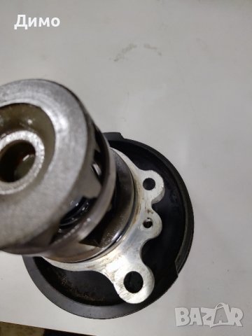 водна помпа БМВ е46, снимка 2 - Части - 43105596