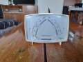Стар термометър,влагомер, снимка 1 - Антикварни и старинни предмети - 39138971