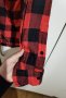 Риза дамска бархетна червено и черно каре, снимка 5