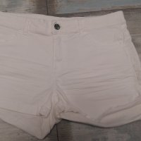 Панталонки, снимка 1 - Къси панталони и бермуди - 26231416