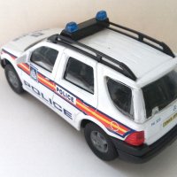 Mercedes M-Class ML 320 UK POLICE Hongwell 1:43, снимка 2 - Колекции - 40206333
