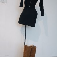 секси черна рокля и велурени ботуши , снимка 3 - Рокли - 40741607