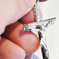 сребърно кръстче разпятие Христово и сребърен синджир , снимка 4 - Колиета, медальони, синджири - 32301605