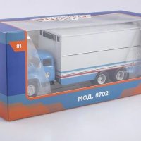 ЗИЛ 133ГЯ дълга база фургон - мащаб 1:43 на Наши Грузовики моделът е нов в кутия, снимка 6 - Колекции - 42621825